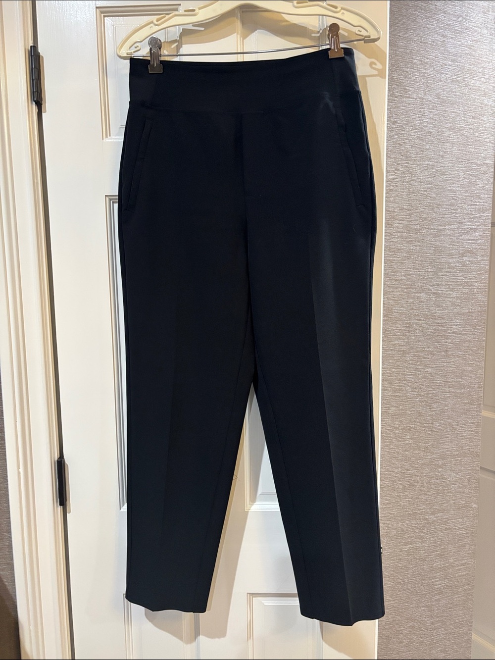 Athleta Black Women's Pants - Smooth Stretch Waistband